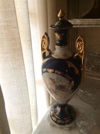 Very old 3-piece urn