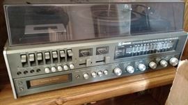 Emerson vinyl,8track, receiver 