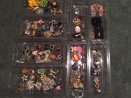 Costume Jewlery - Brooches