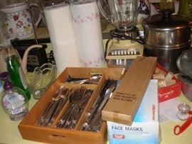flatware set