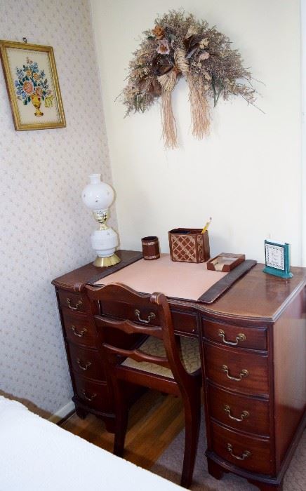 1940s vintage mahogany desk and chair