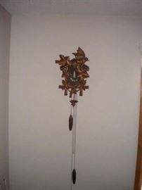 Antique clocks, vintage alarm clocks, cookoo clocks and more. Clock parts as well.