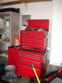 Professional series "Stack-On" tool chest