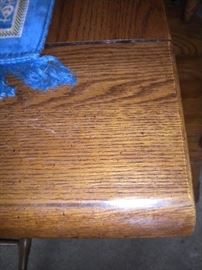 Dining room table with two leaves, 4 side chairs & 2 captain chairs. (1capt chair has broken arms-could be armless chair easily)