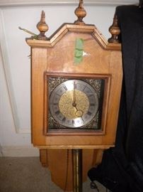 Antique clocks, vintage alarm clocks, cookoo clocks and more. Clock parts as well.