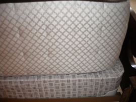 Stearns and Foster Estate Jacalyn Luxury Plush full size mattress and box springs excellent condition