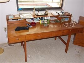 teak desk