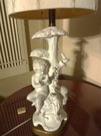 ELEGANT VINTAGE LAMPS