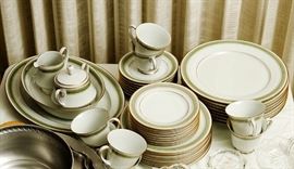 Noritake 'Tisdale' 36 pieces - 255.00
