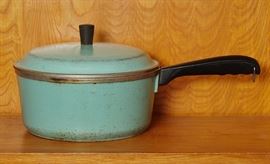 Aqua Club Sauce Pan - 12.00