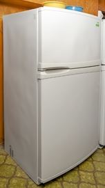 Kenmore Elite Top Mount Refrigerator - 450.00