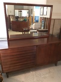 50's 60's Dresser