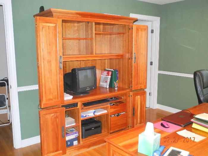Matching cabinet to desk....loads of room
