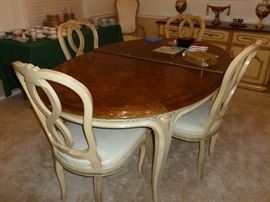 Beautiful DR set by Century