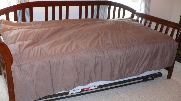 trundle bed,nice