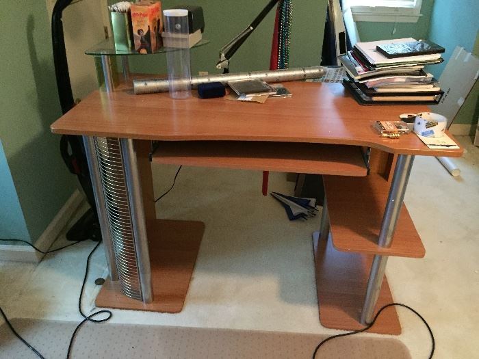 Computer desk