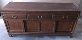 MMD007 Vintage Wooden Oriental Sideboard Buffet
