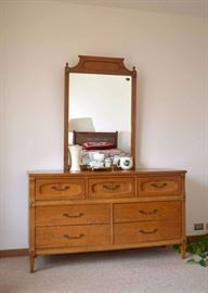 BUY IT NOW!  Lot #122, Vintage Chest of Drawers with Mirror, $200