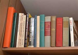 Books (Coffee Table Books, Hardcover, Paperback, Fiction & Nonfiction)