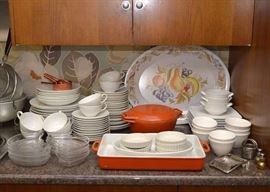 Dinnerware, Vintage Enameled Cast Iron, Bakers & Ramekins
