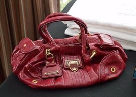 Women's Purses & Handbags