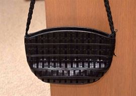 Women's Purses & Handbags