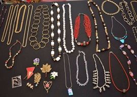 Women's Costume Jewelry