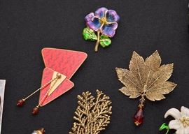 Women's Costume Jewelry