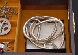 Women's Costume Jewelry