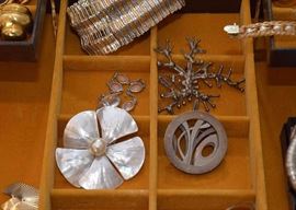 Women's Costume Jewelry