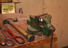 Bench Vice & Handtools