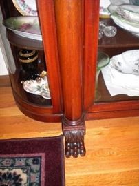 Beautiful/Stunning Antique clawfoot curio w/bubble glass