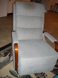 Rocking recliner chair