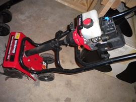 Yard Machines- 31cc Tiller/cultivator