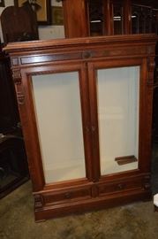 WALNUT VICTORIAN BOOKCASE