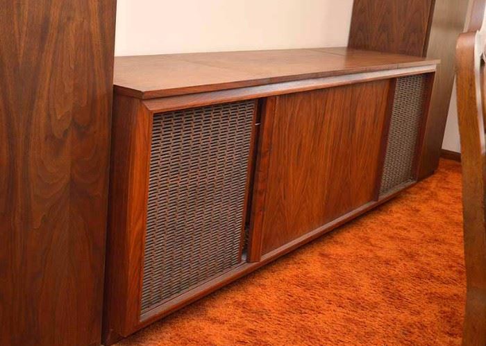 BUY IT NOW!  LOT #212, Rosewood Garrard Turntable Stereo / Receiver Cabinet, Very Good Pre-owned Condition, Top doesn't stay open on its own, $400 (Measures approx. 81" L x 18.75" W x 28.5" H)