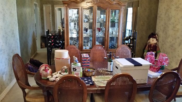Drexel Heritage Dining Table- 8 Chairs- Matching China Cabinet