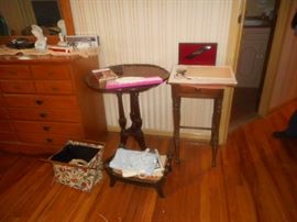 Antique piecrust table