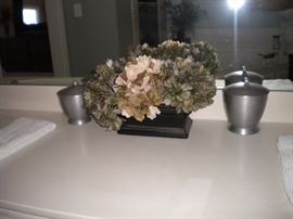 Quality home deco/furnishings