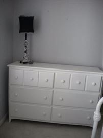 7 piece Pottery Barn Bedroom, 2 dressers, bookshelf, 2 night stands, head/footboard, Desk with hutch- Some may be found in the garage. Well kept great condition-quality!
