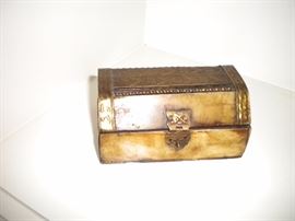 Quality home deco/furnishings