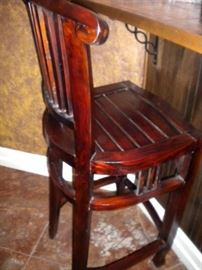 Set of 6 wood bar stools(6th one needs wood glue on one lower bar on side)