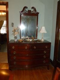 Lammerts mahogany dresser w/mirror