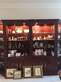4 pcs CHINA cabinet again in Primo condition