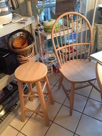Kitchen Table with 4 chairs and stools