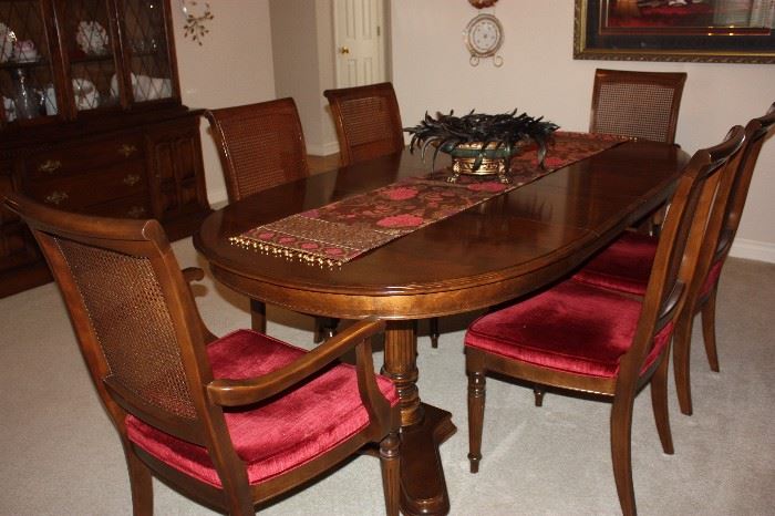 Gorgeous 2 pedestal dining table with 6 cane backed chairs (Ethan Allen)