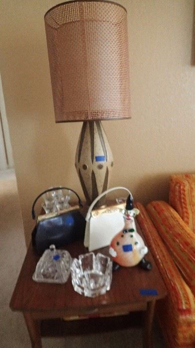 Great mid century modern style lamp, side table, glassware and purses!