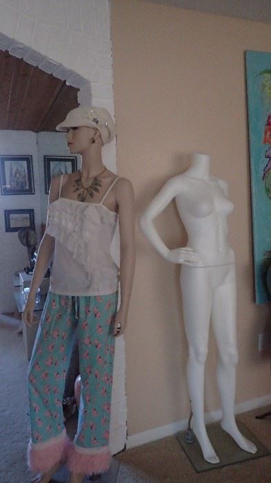 Very cool mid century mannequin! Also several other forms and display mannequins available.