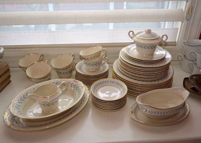"Old Ivory" Syracuse China Set (Made in America)
