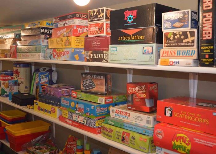 Board Games & Children's Toys